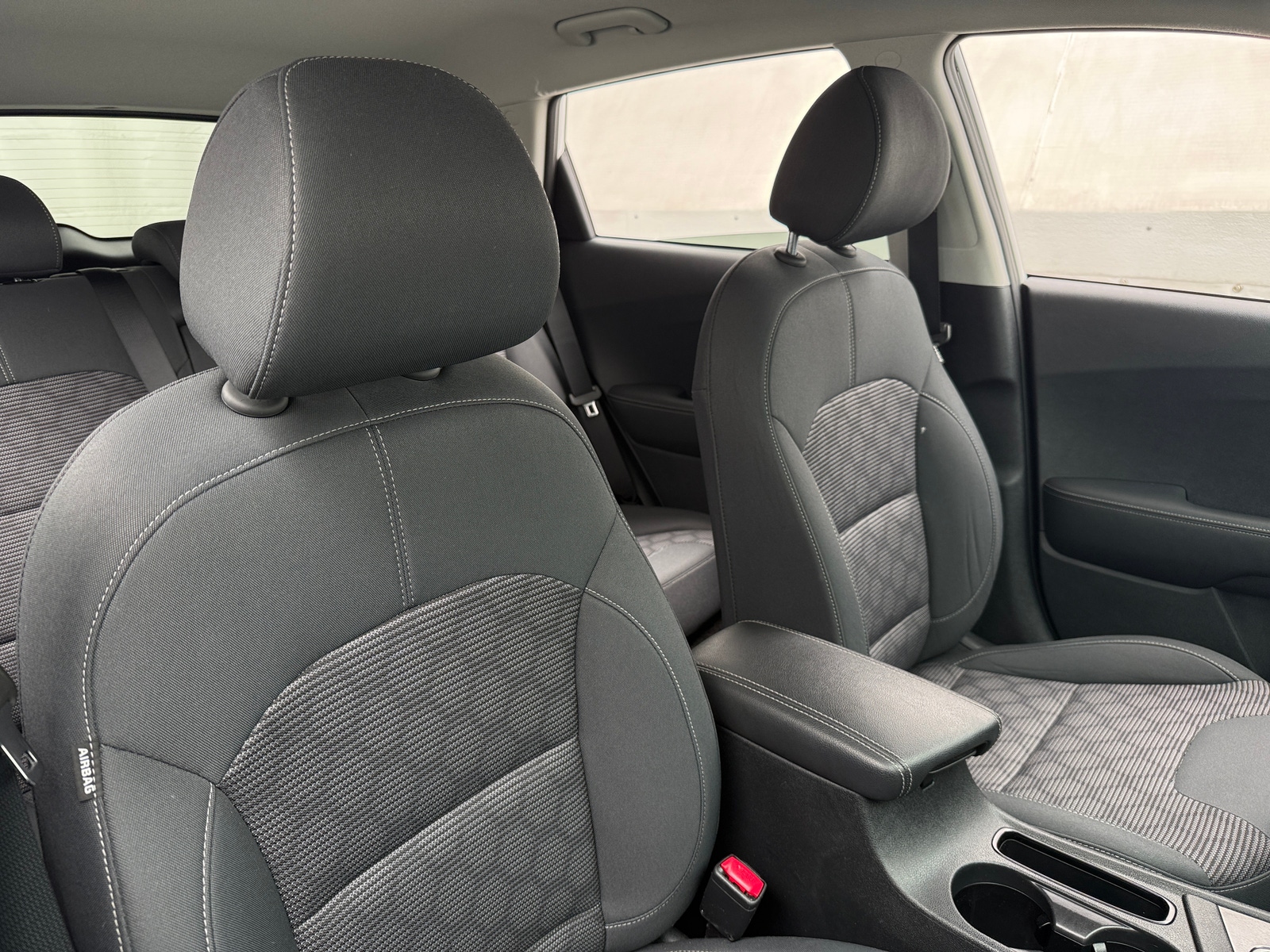 Thumbnail: 2022 Kia Niro - 2