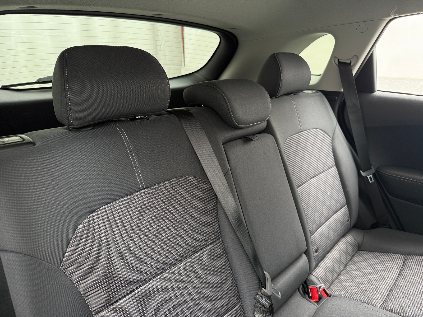 Thumbnail: 2022 Kia Niro - 6