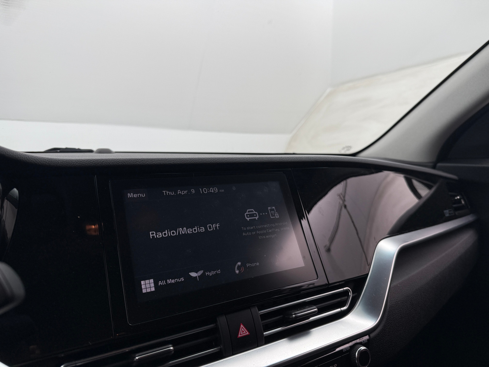 Thumbnail: 2022 Kia Niro - 4