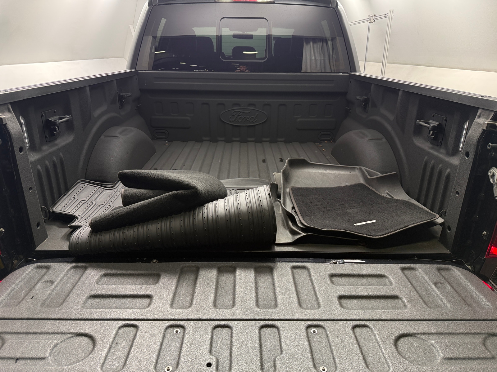 Thumbnail: 2020 Ford Econoline - 6