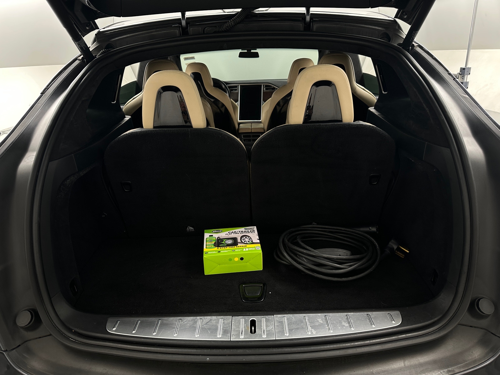 Thumbnail: 2016 Tesla Model X - 5