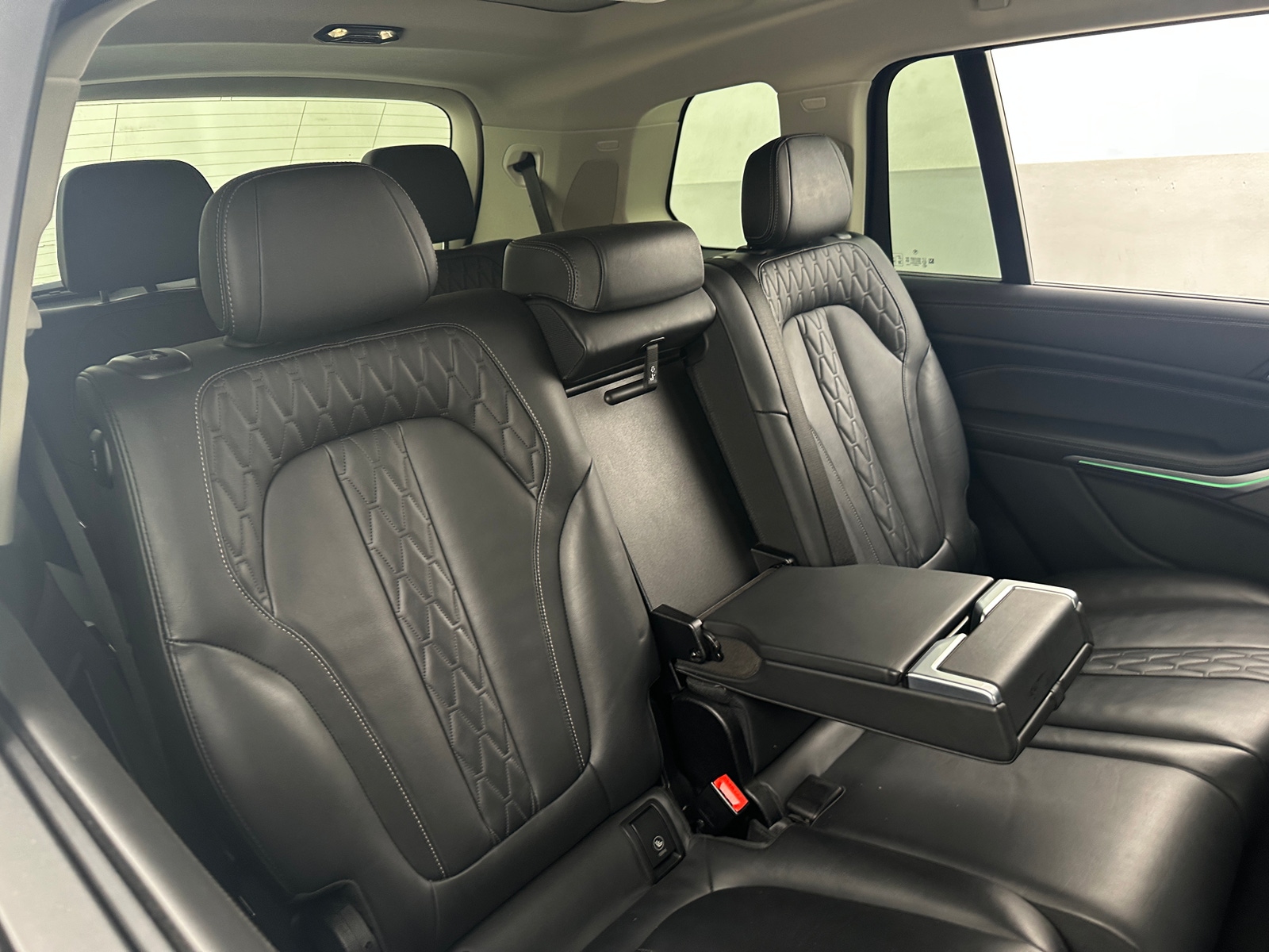 Thumbnail: 2023 BMW X7 - 5