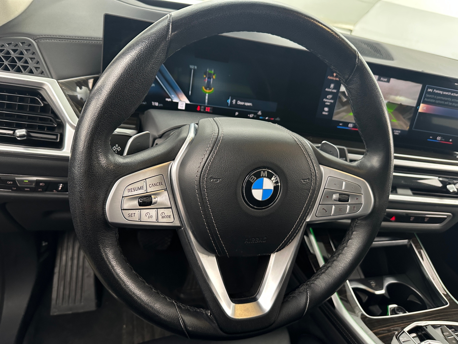 Thumbnail: 2023 BMW X7 - 4