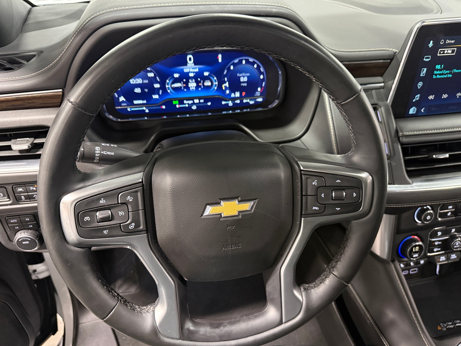 Thumbnail: 2024 Chevrolet Suburban - 4