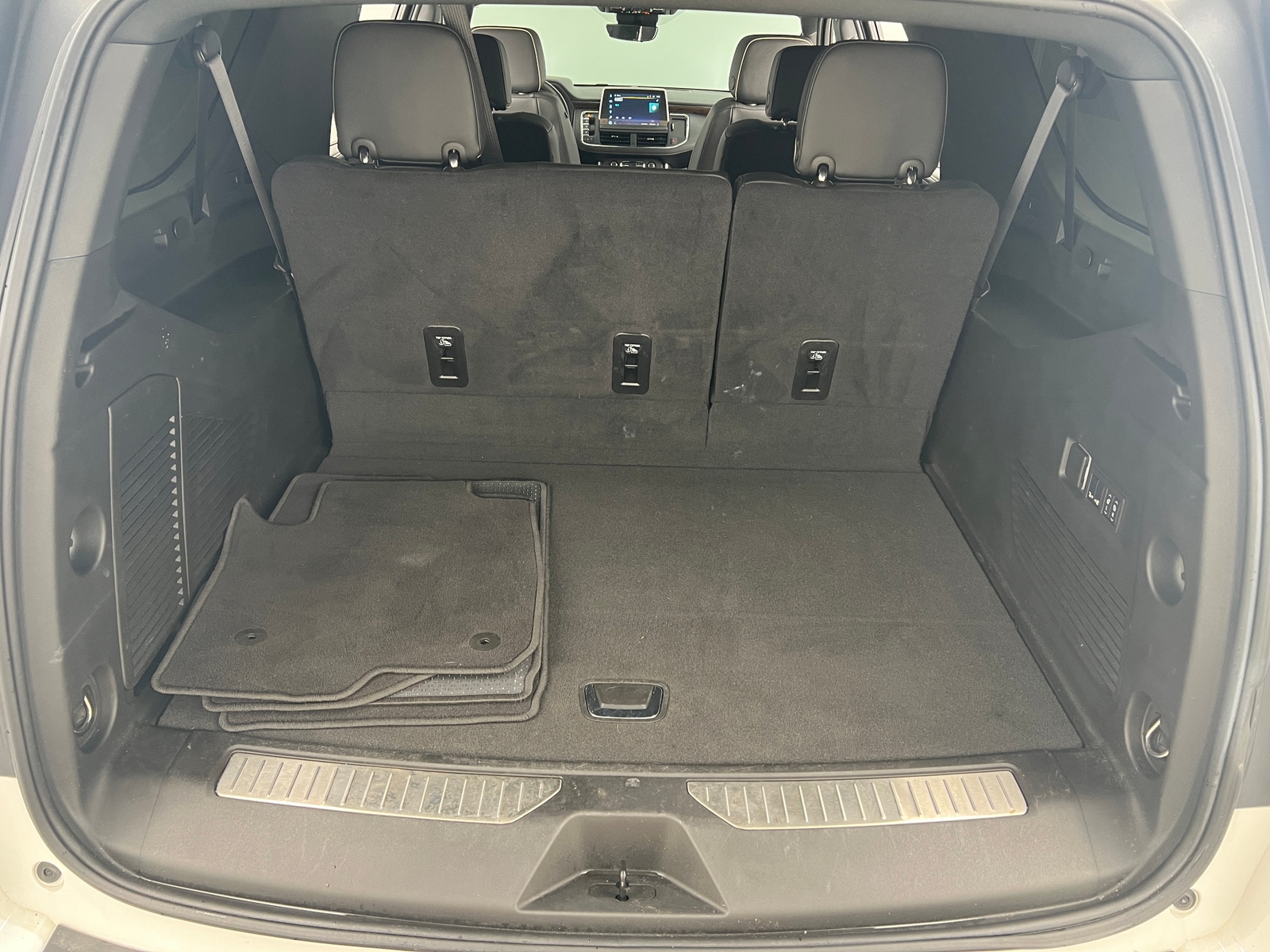 Thumbnail: 2024 Chevrolet Suburban - 6