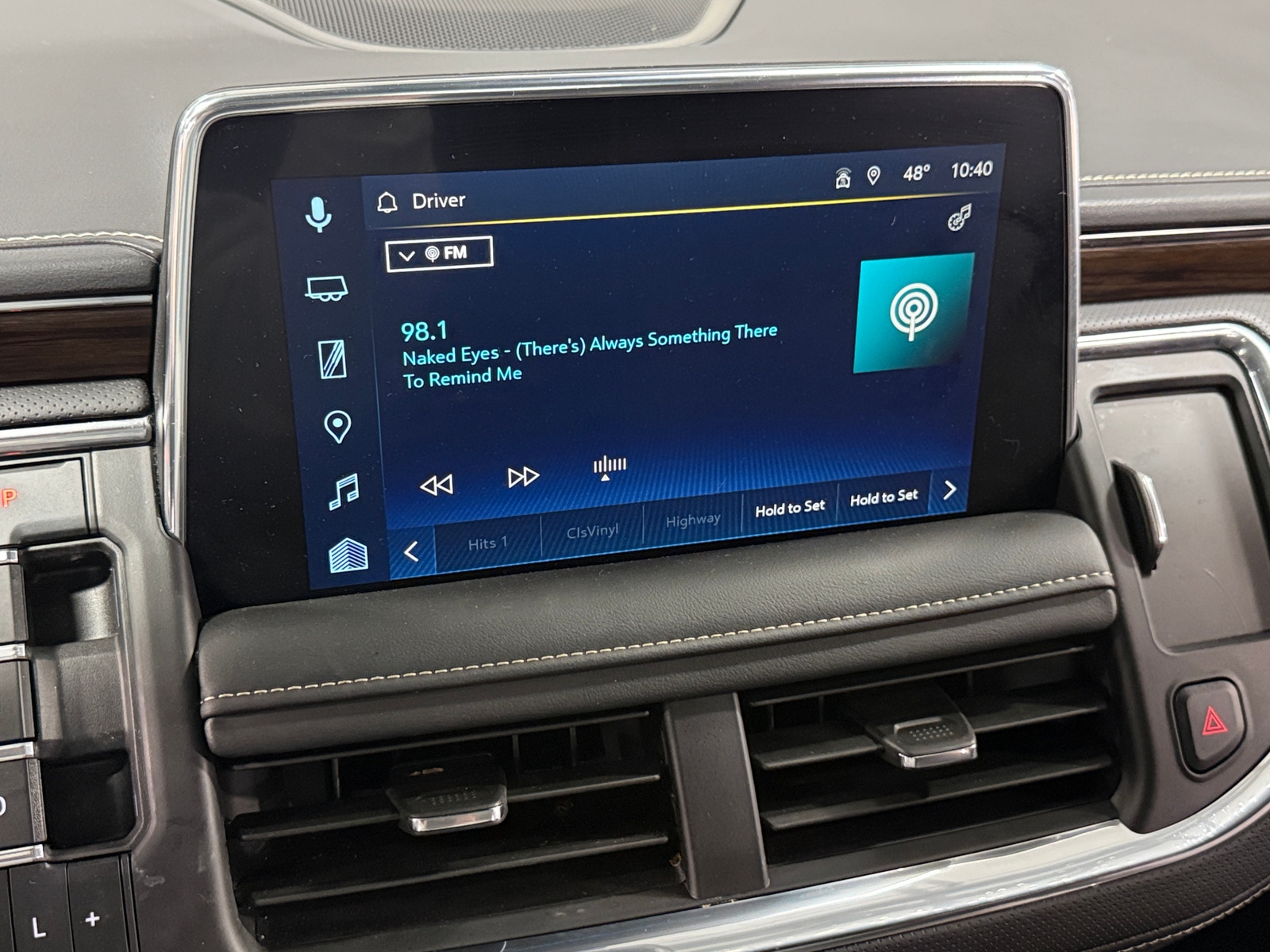 Thumbnail: 2024 Chevrolet Suburban - 3