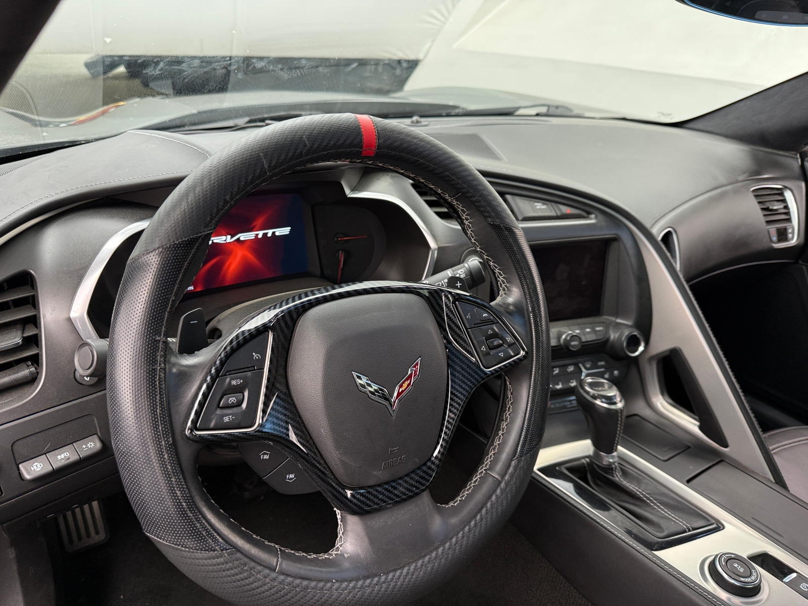 Thumbnail: 2015 Chevrolet Corvette - 3