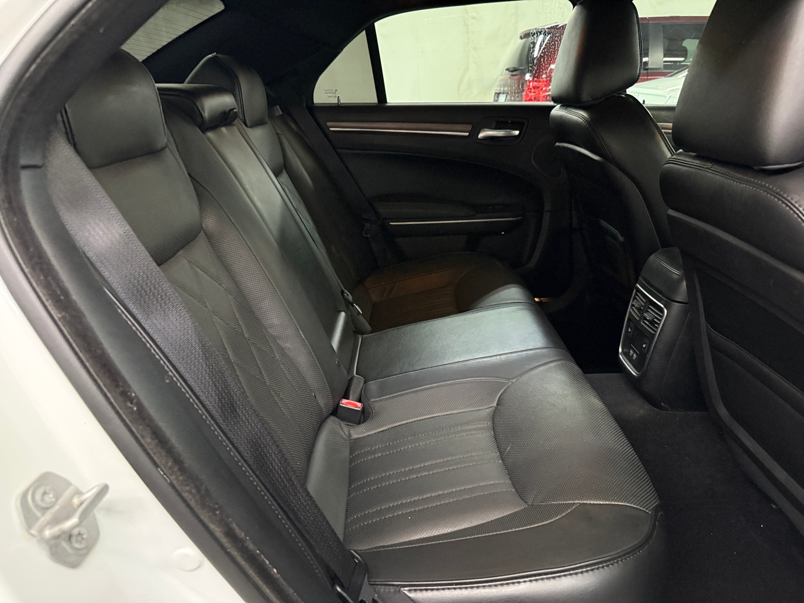 Thumbnail: 2019 Chrysler 300 - 5