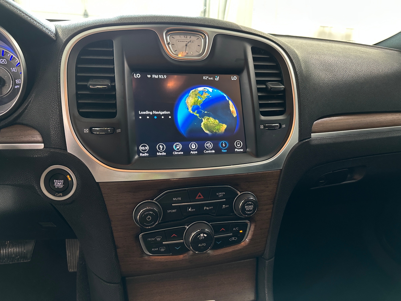 Thumbnail: 2019 Chrysler 300 - 3