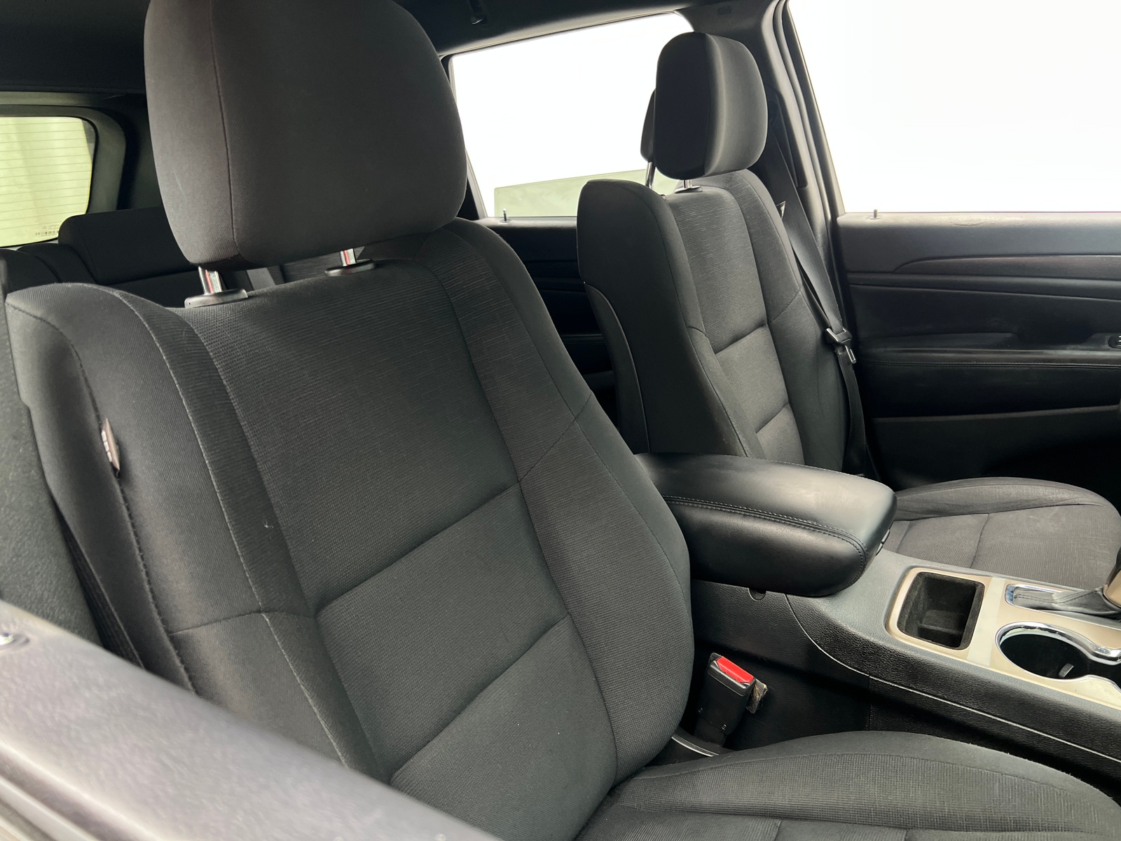 Thumbnail: 2016 Jeep Grand Cherokee - 2