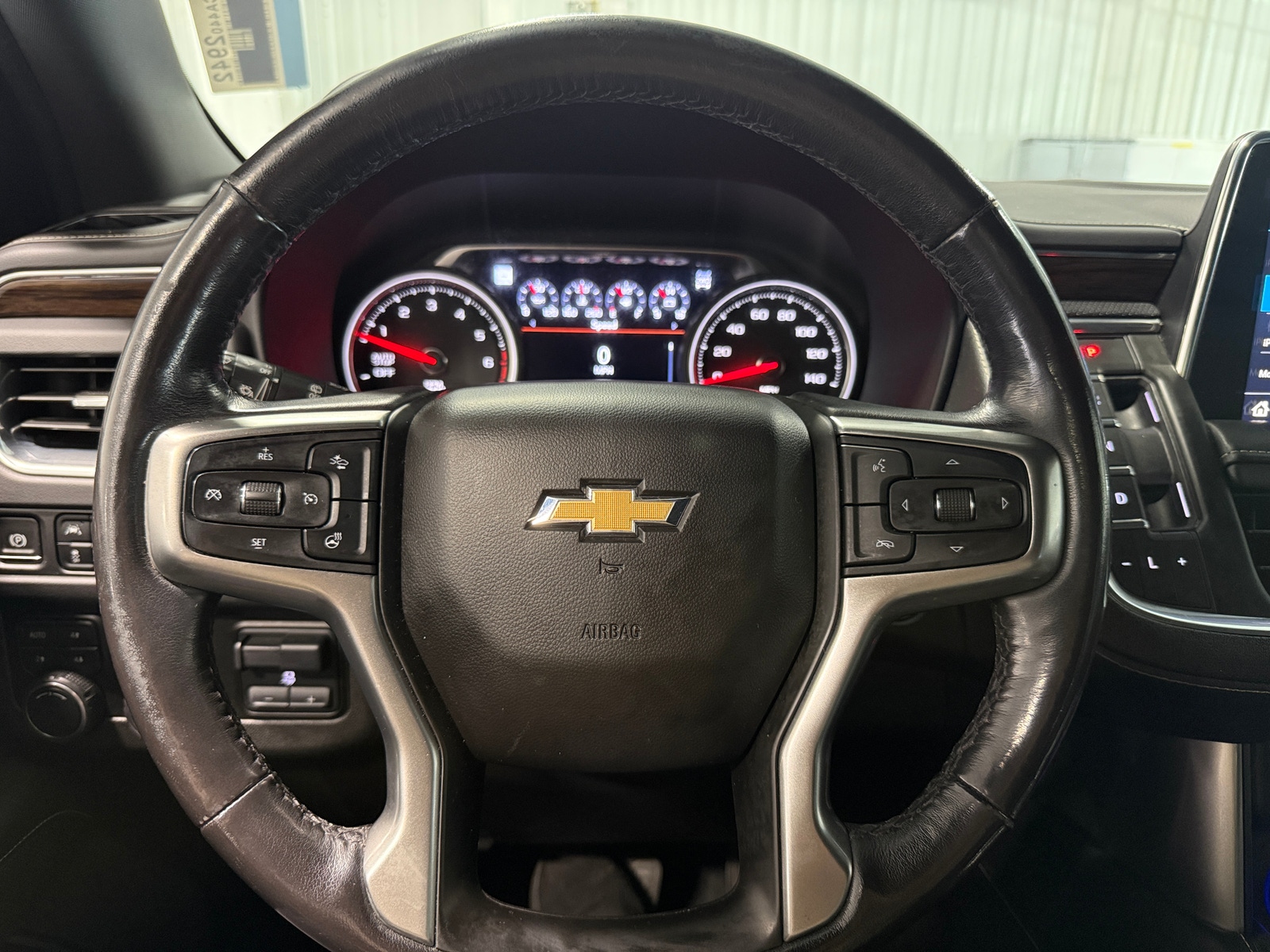 Thumbnail: 2021 Chevrolet Suburban - 4