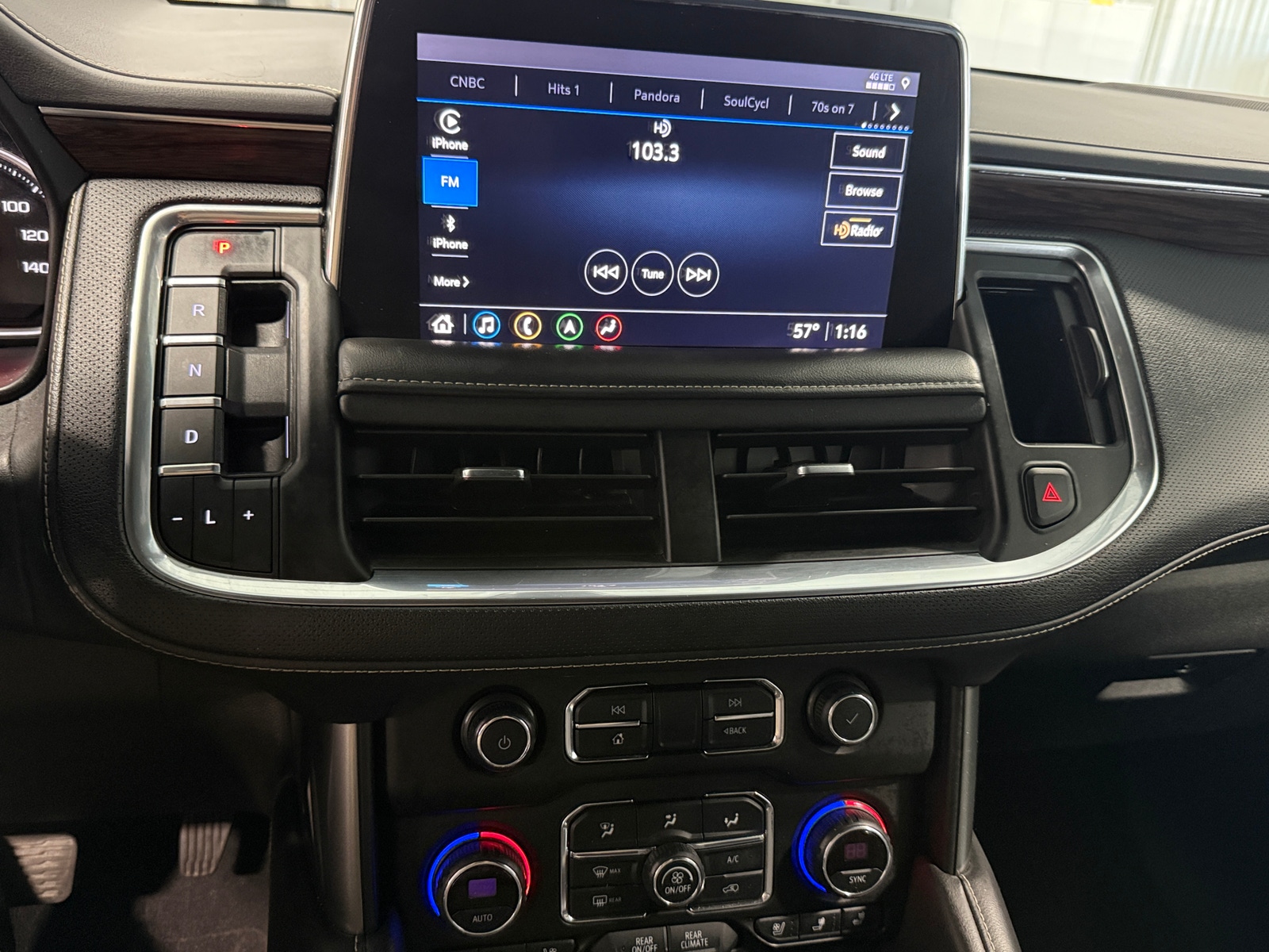 Thumbnail: 2021 Chevrolet Suburban - 3