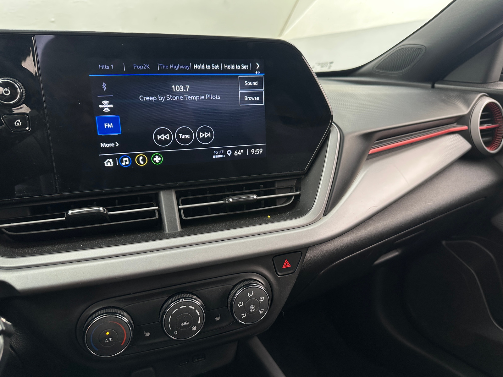 Thumbnail: 2024 Chevrolet Trax - 4