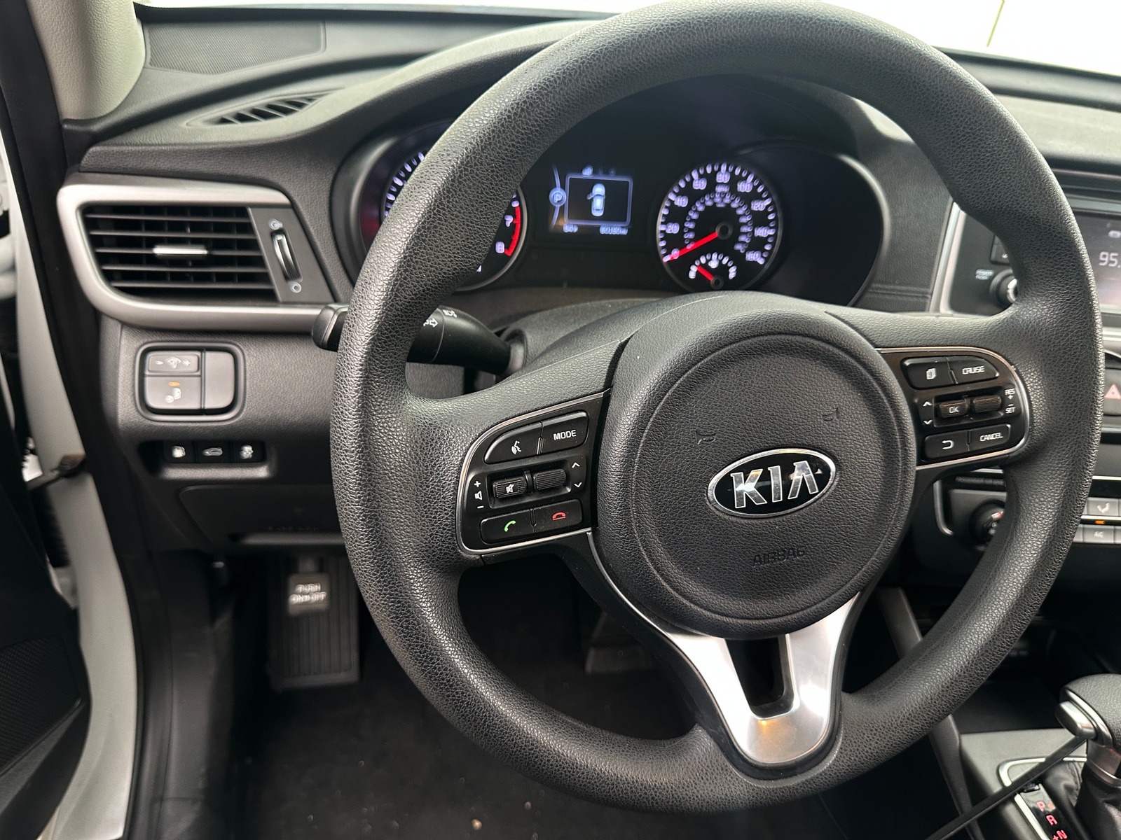 Thumbnail: 2017 Kia Optima - 5