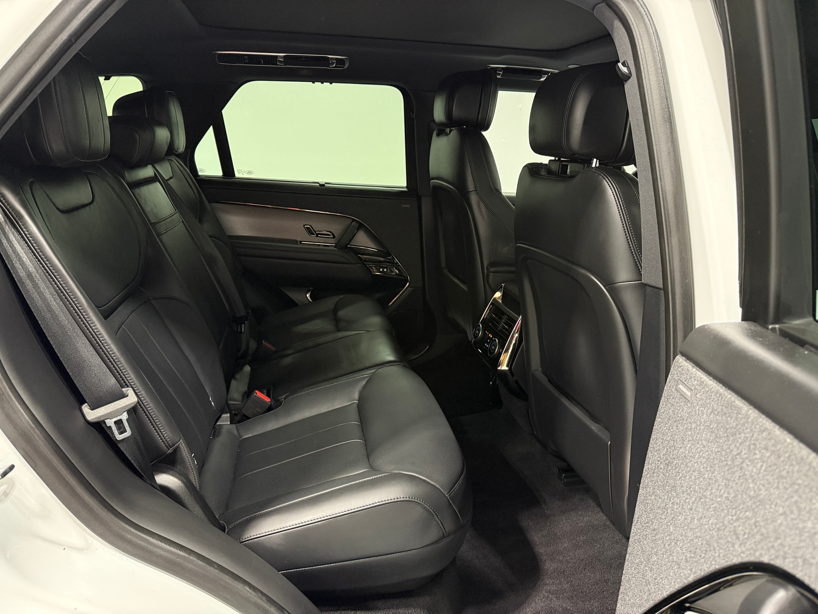 Thumbnail: 2024 Land Rover Range Rover Sport - 5