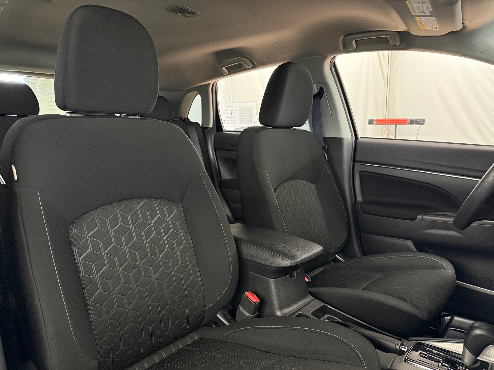 Thumbnail: 2025 Mitsubishi Outlander Sport - 2