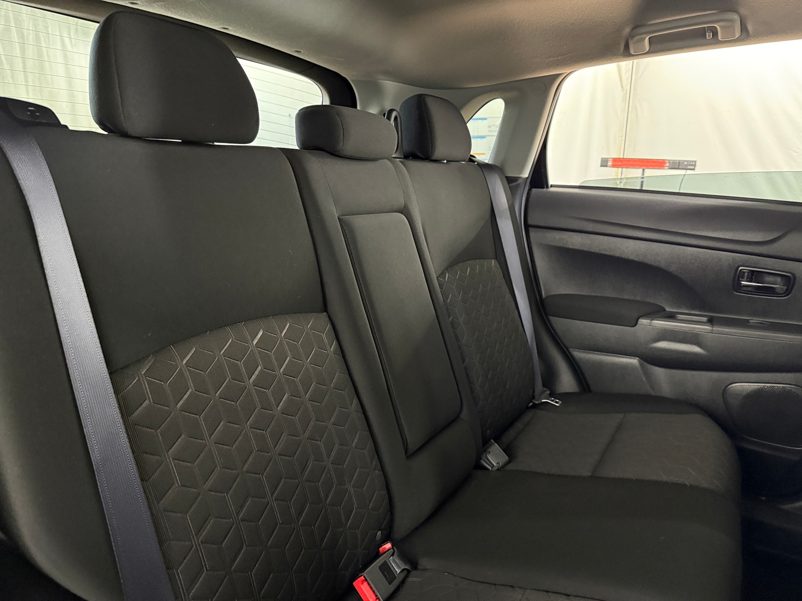 Thumbnail: 2025 Mitsubishi Outlander Sport - 6