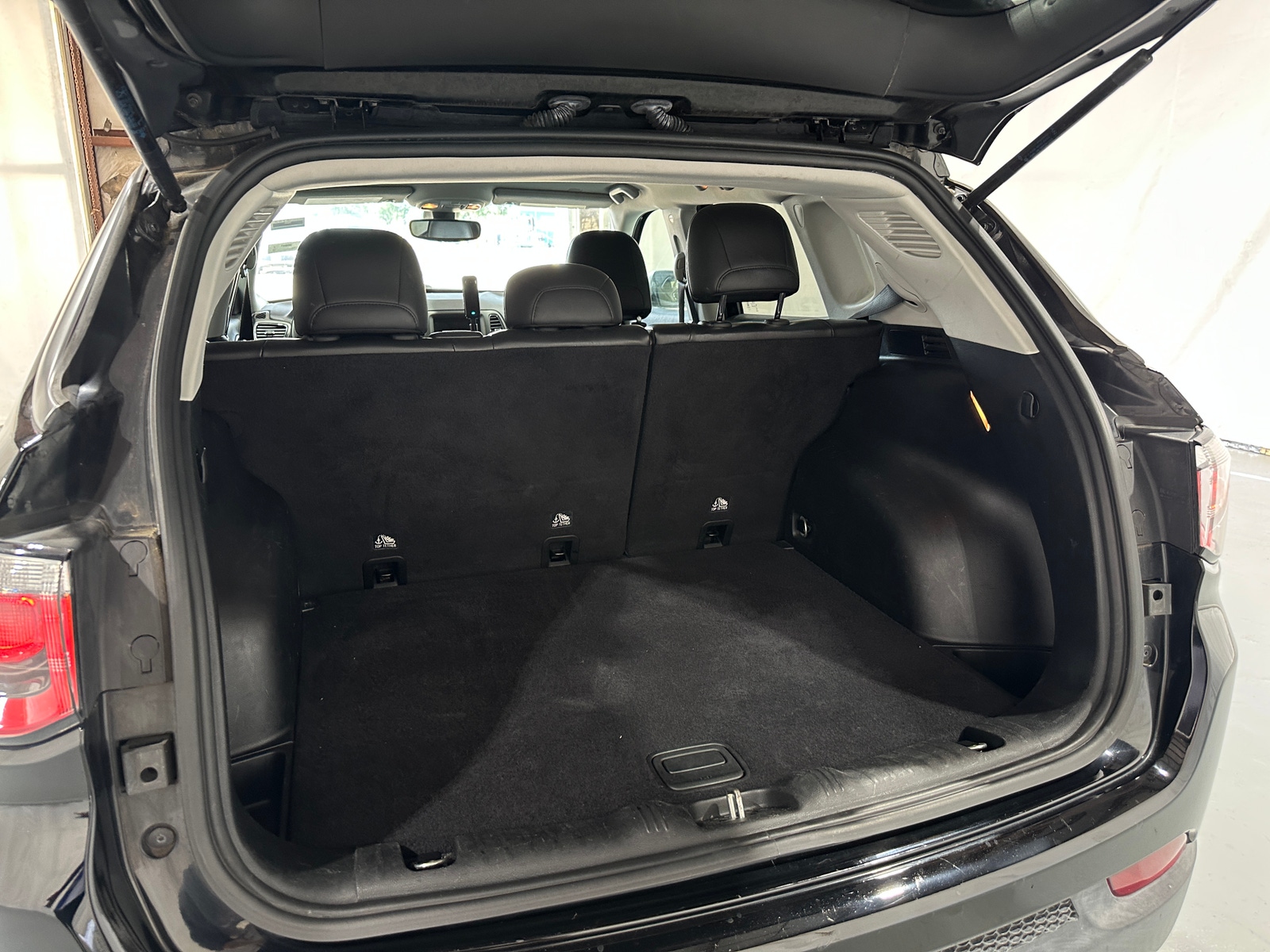 Thumbnail: 2019 Jeep Compass - 6
