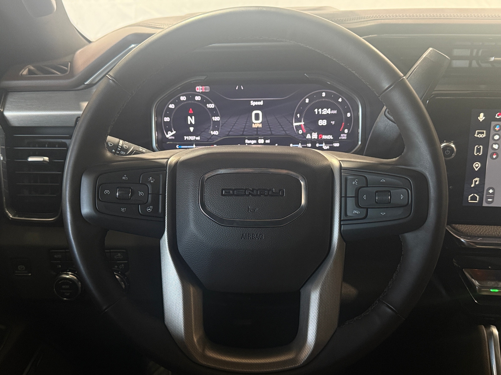 Thumbnail: 2024 GMC Sierra 2500 - 4