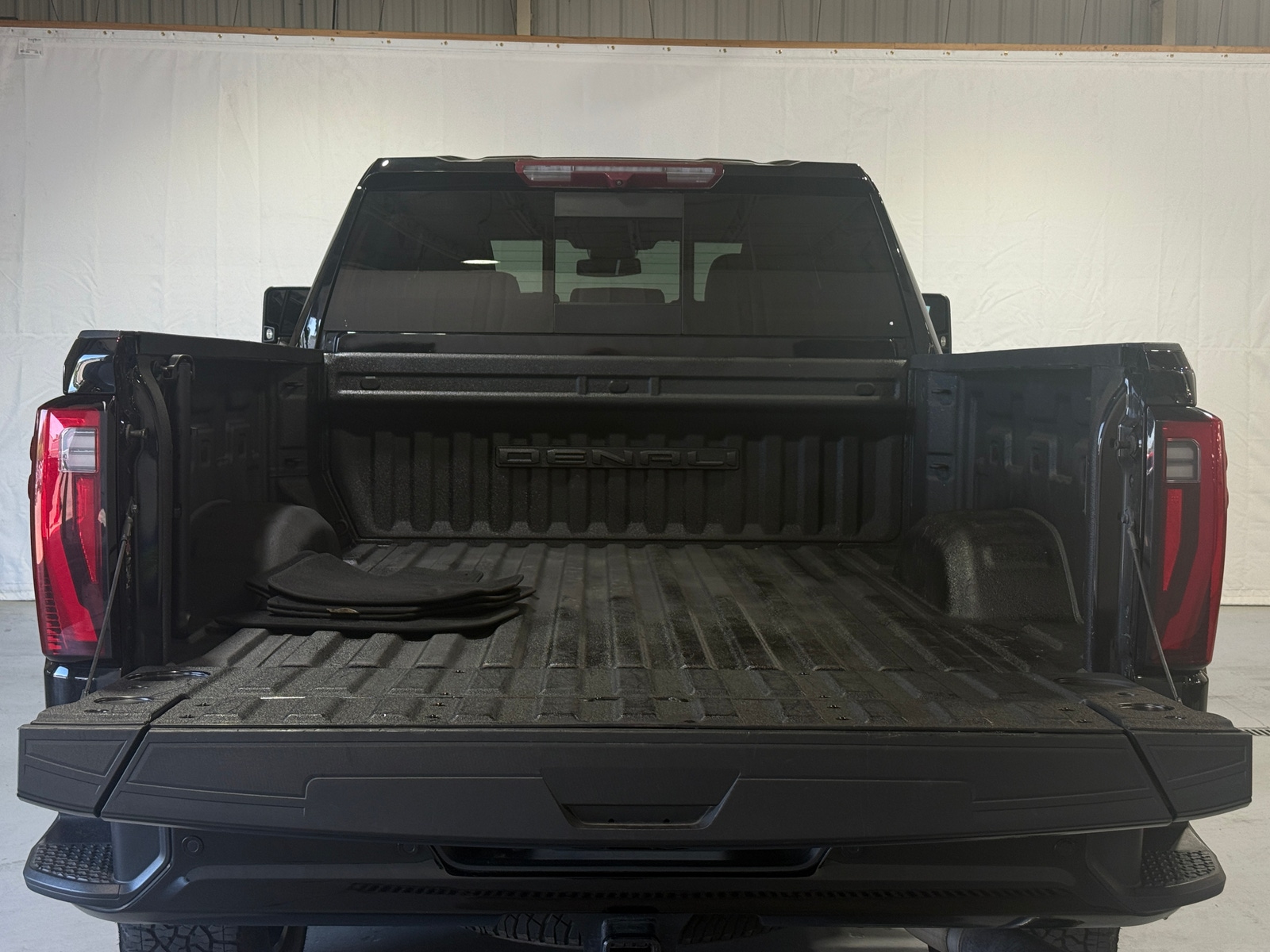 Thumbnail: 2024 GMC Sierra 2500 - 6