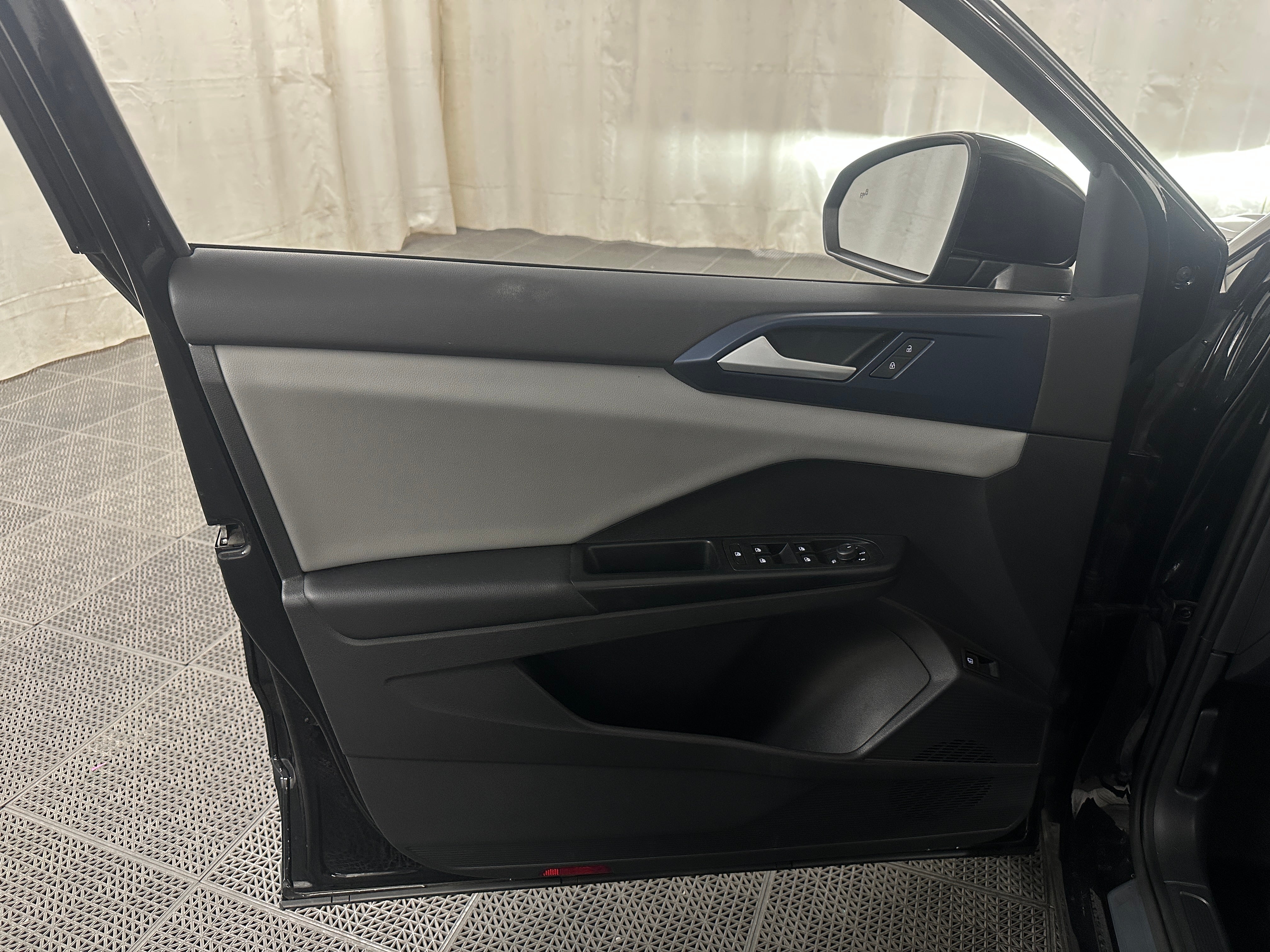 3VVRX7B2XNM040344