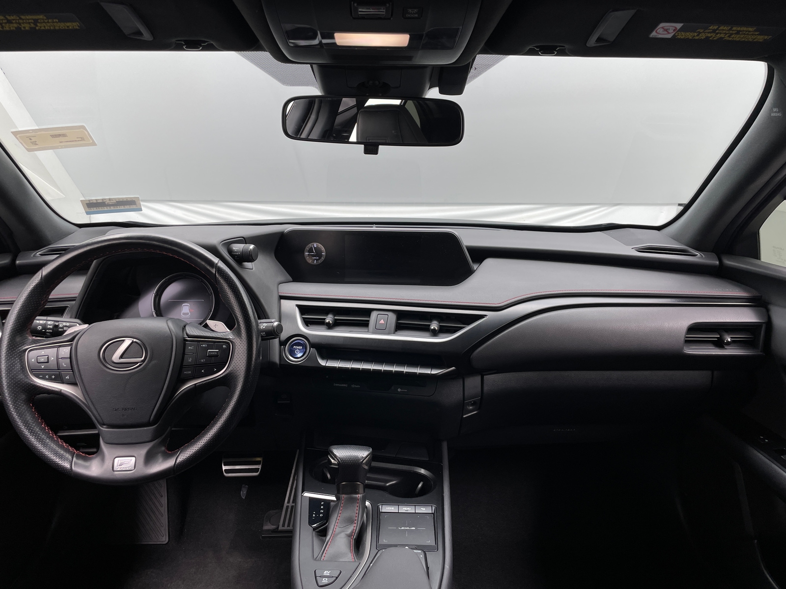 Thumbnail: 2021 Lexus UX - 2