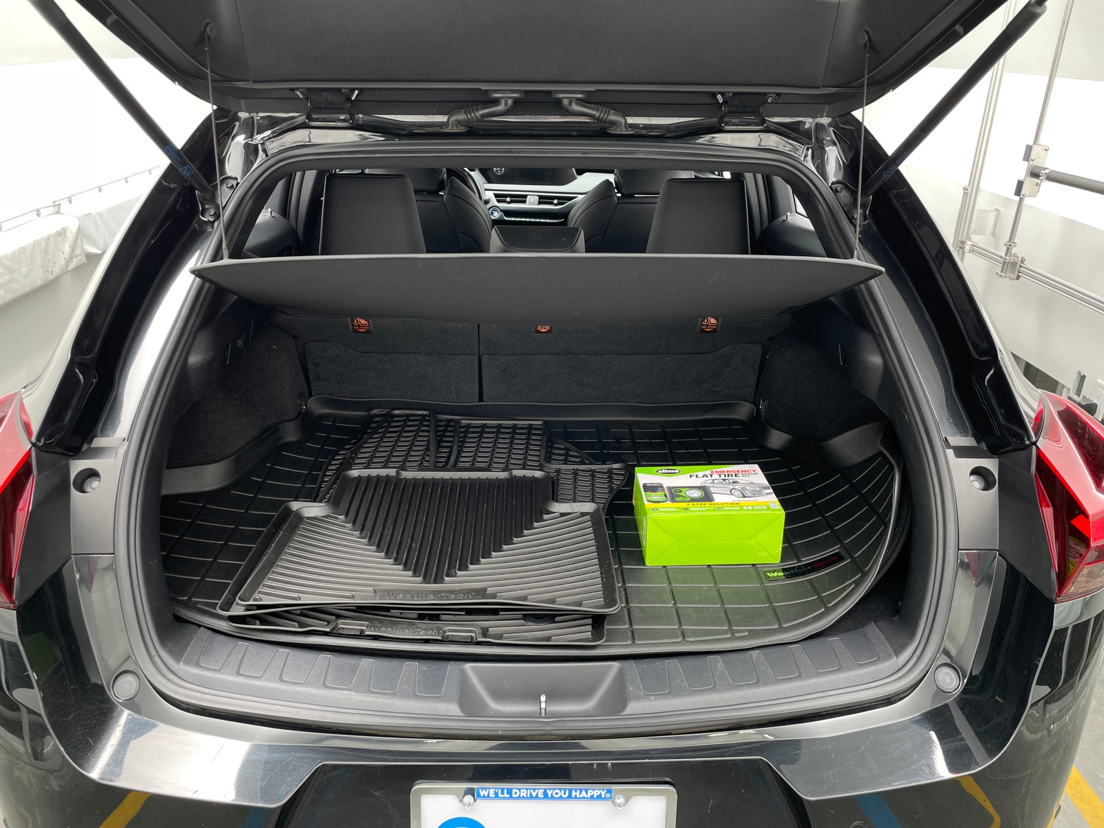 Thumbnail: 2021 Lexus UX - 6