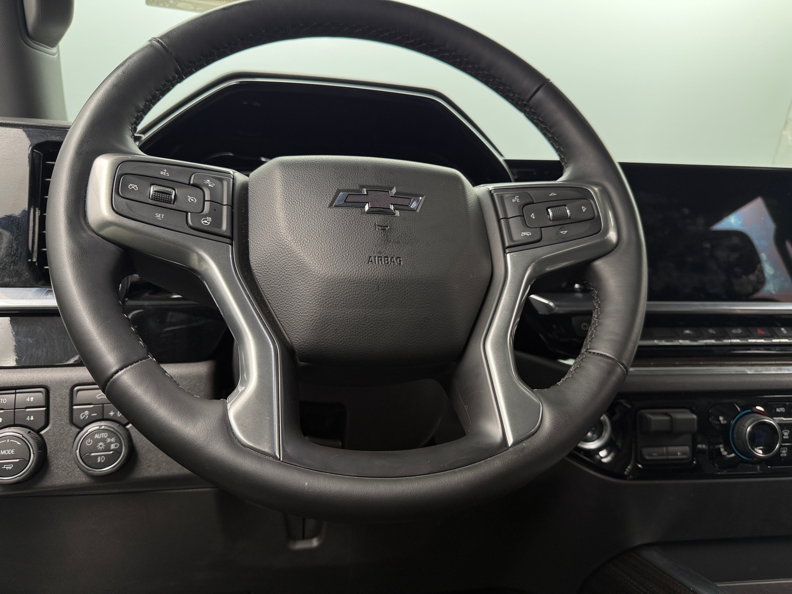 Thumbnail: 2024 Chevrolet Silverado 1500 - 5
