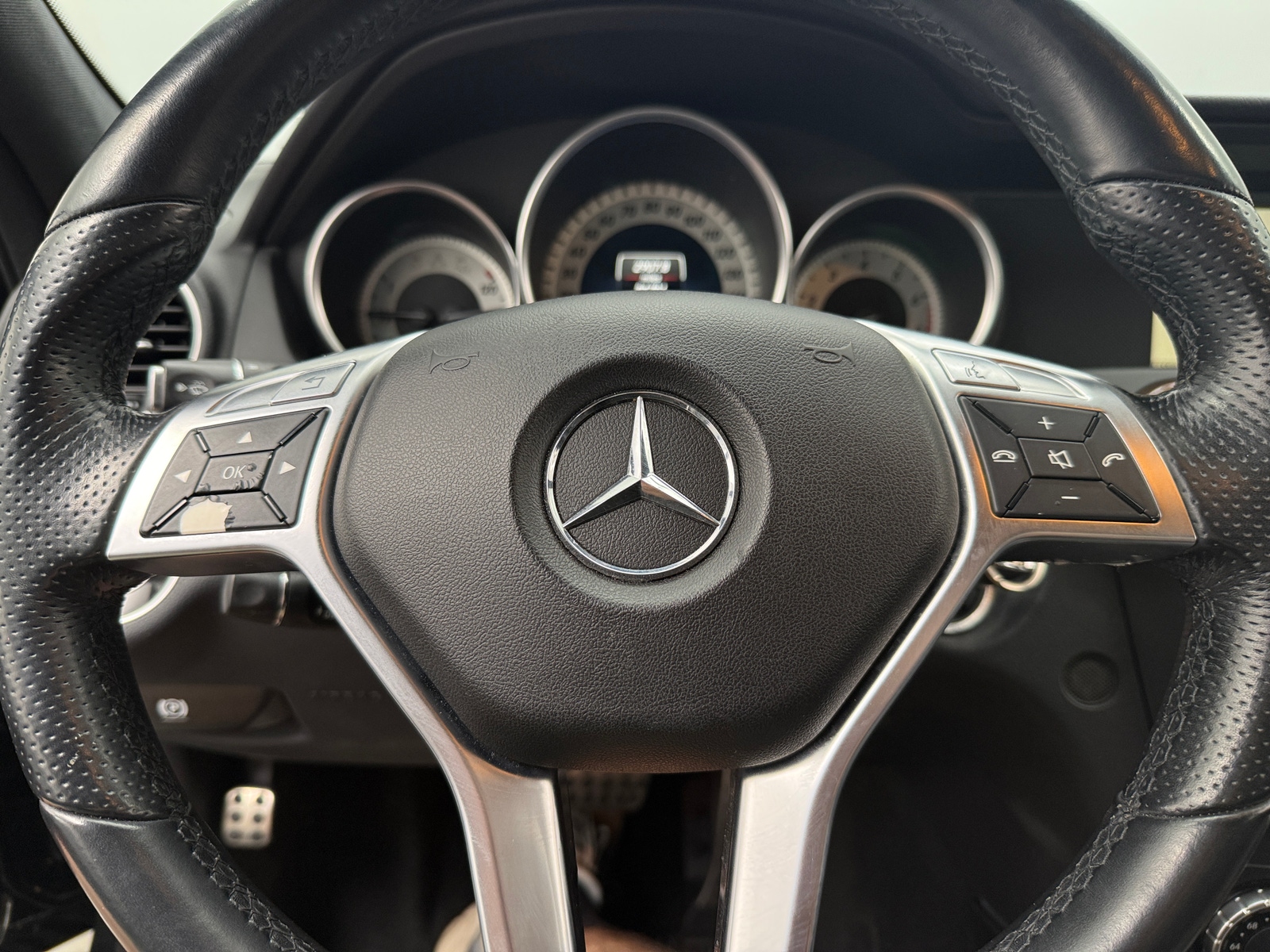 Thumbnail: 2014 Mercedes-Benz C-Class - 4