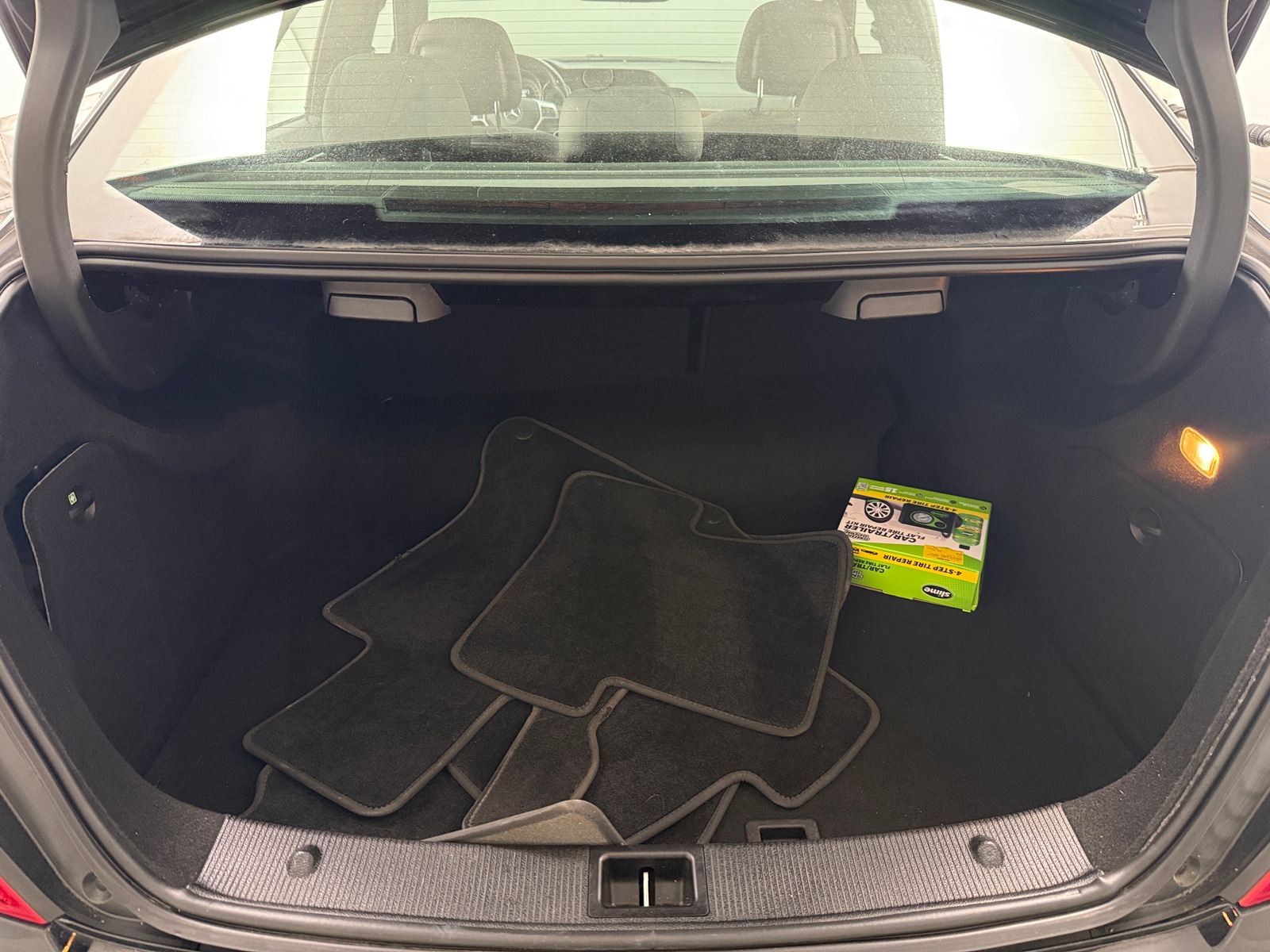 Thumbnail: 2014 Mercedes-Benz C-Class - 6