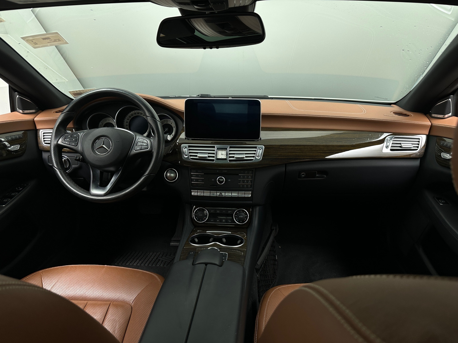 Thumbnail: 2016 Mercedes-Benz CLS - 2