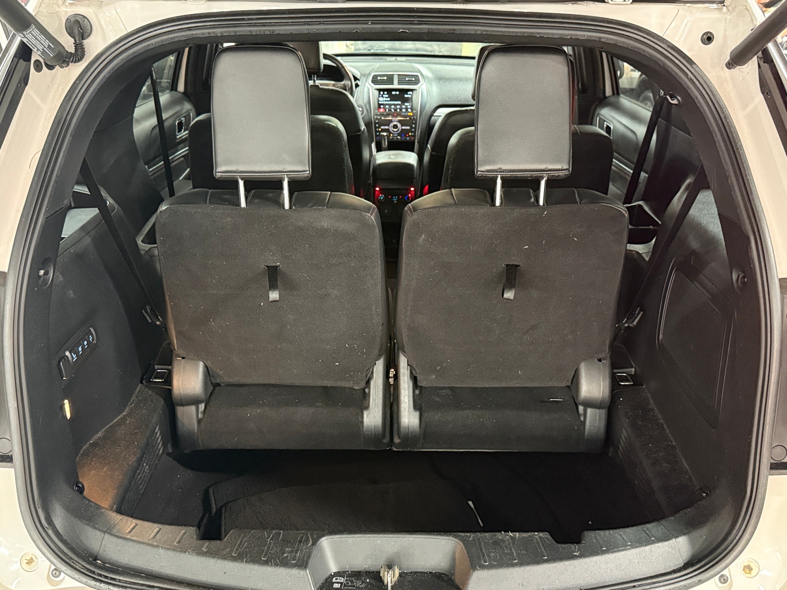 Thumbnail: 2018 Ford Explorer - 6