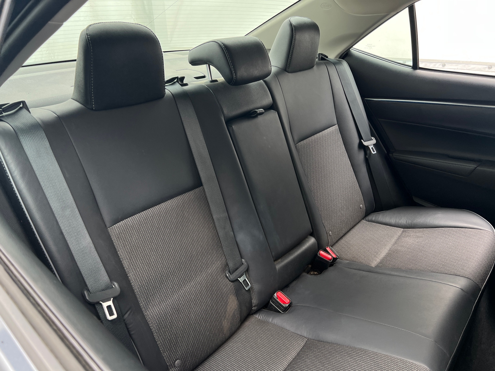 Thumbnail: 2015 Toyota Corolla - 6