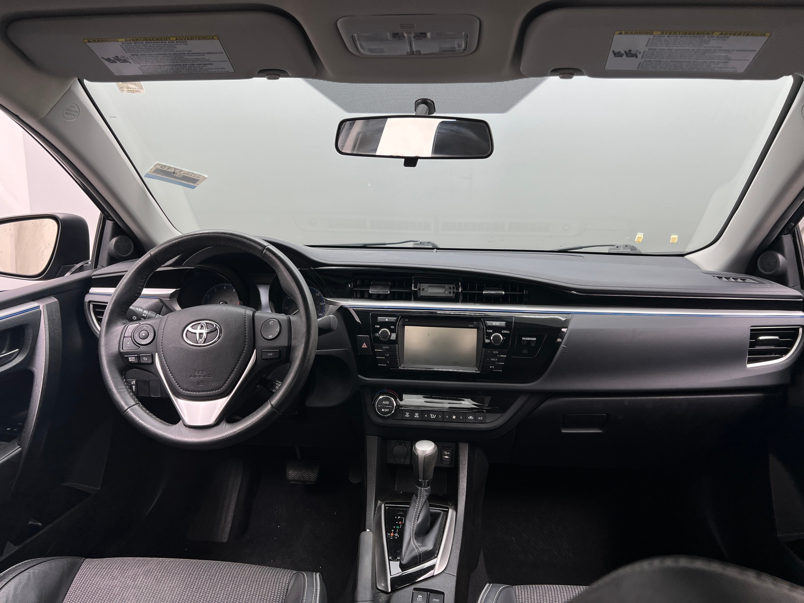 Thumbnail: 2015 Toyota Corolla - 3