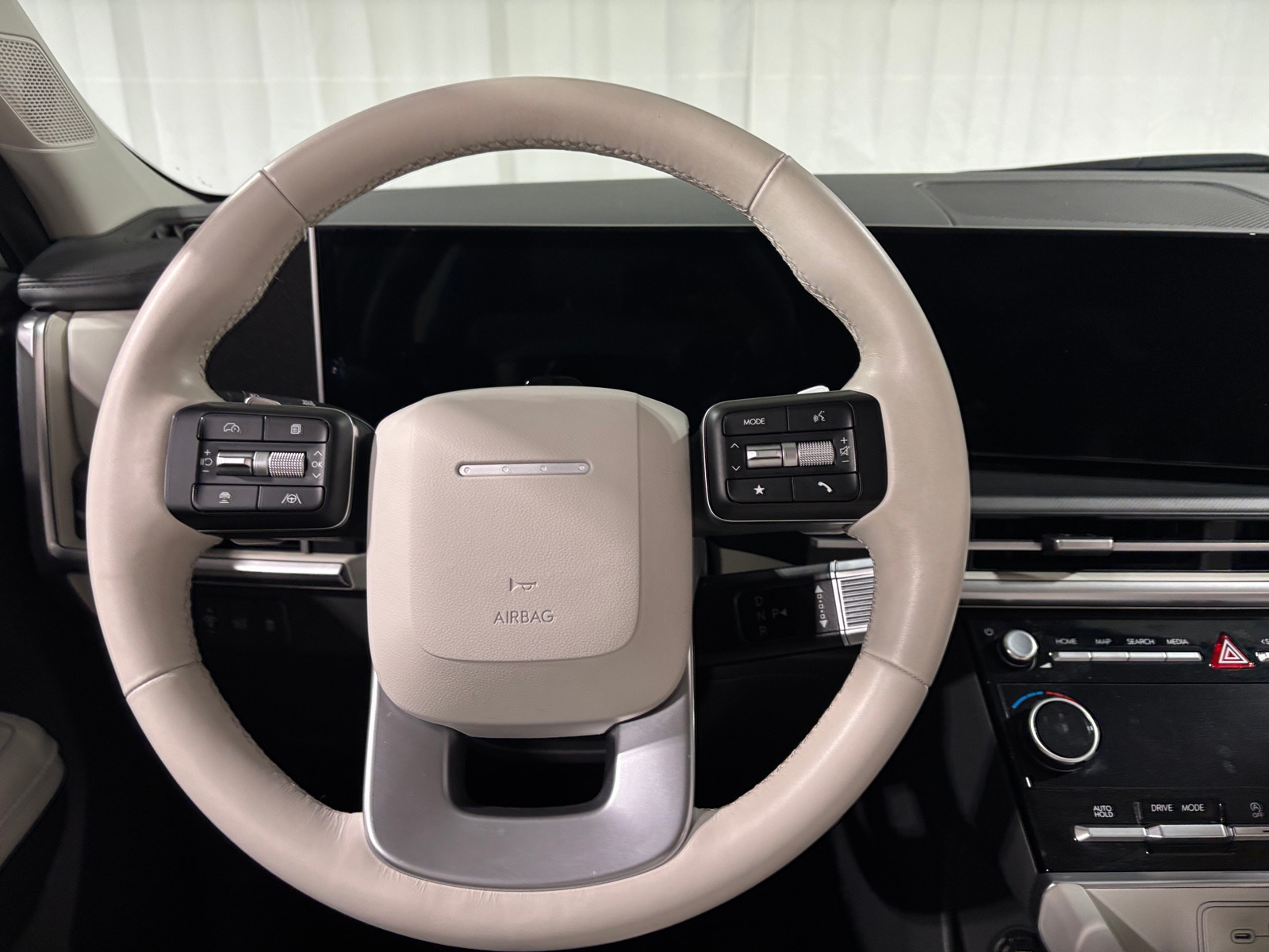 Thumbnail: 2025 Hyundai Santa Fe - 4