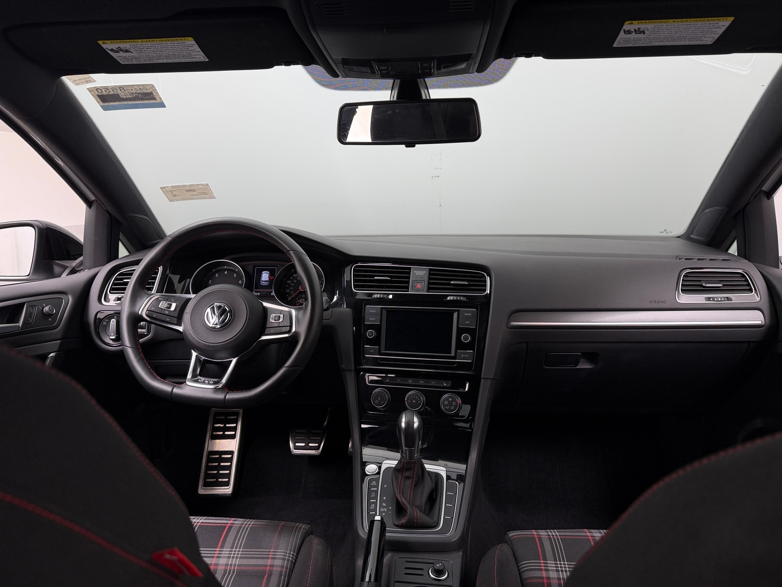 Thumbnail: 2019 Volkswagen Golf - 3