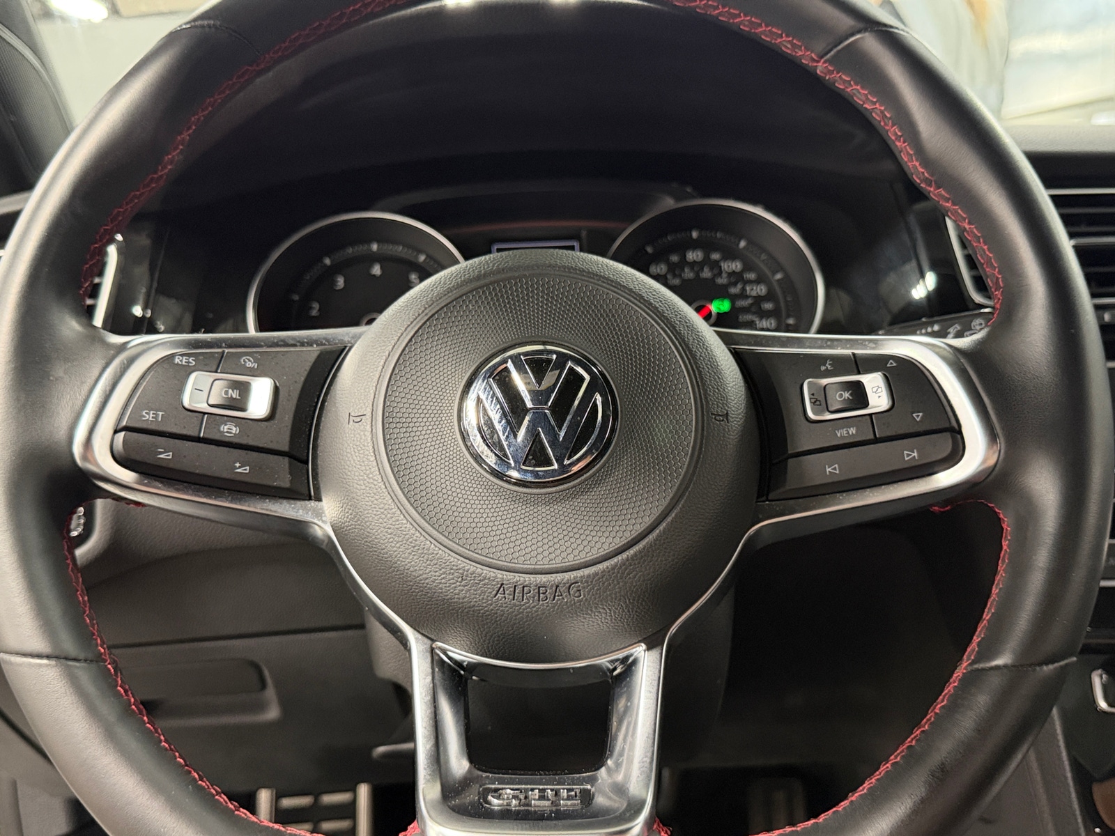 Thumbnail: 2019 Volkswagen Golf - 5