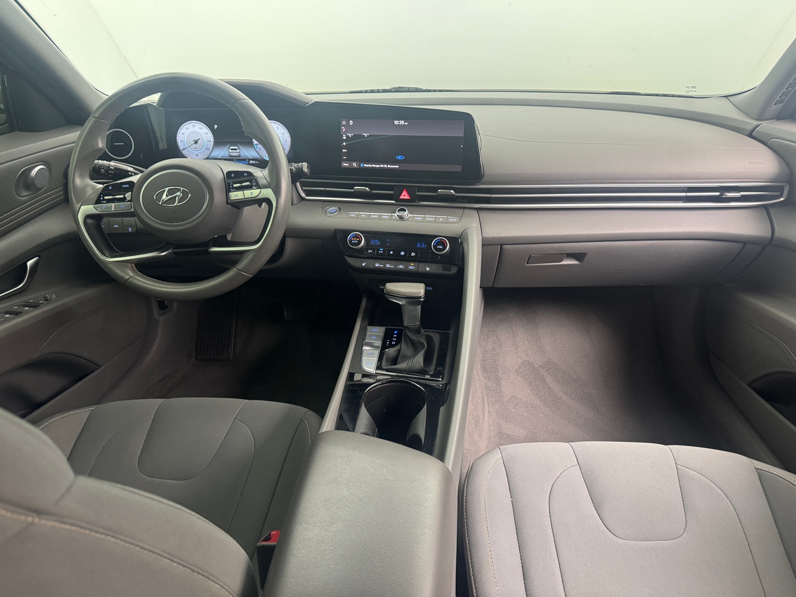 Thumbnail: 2023 Hyundai Elantra - 3