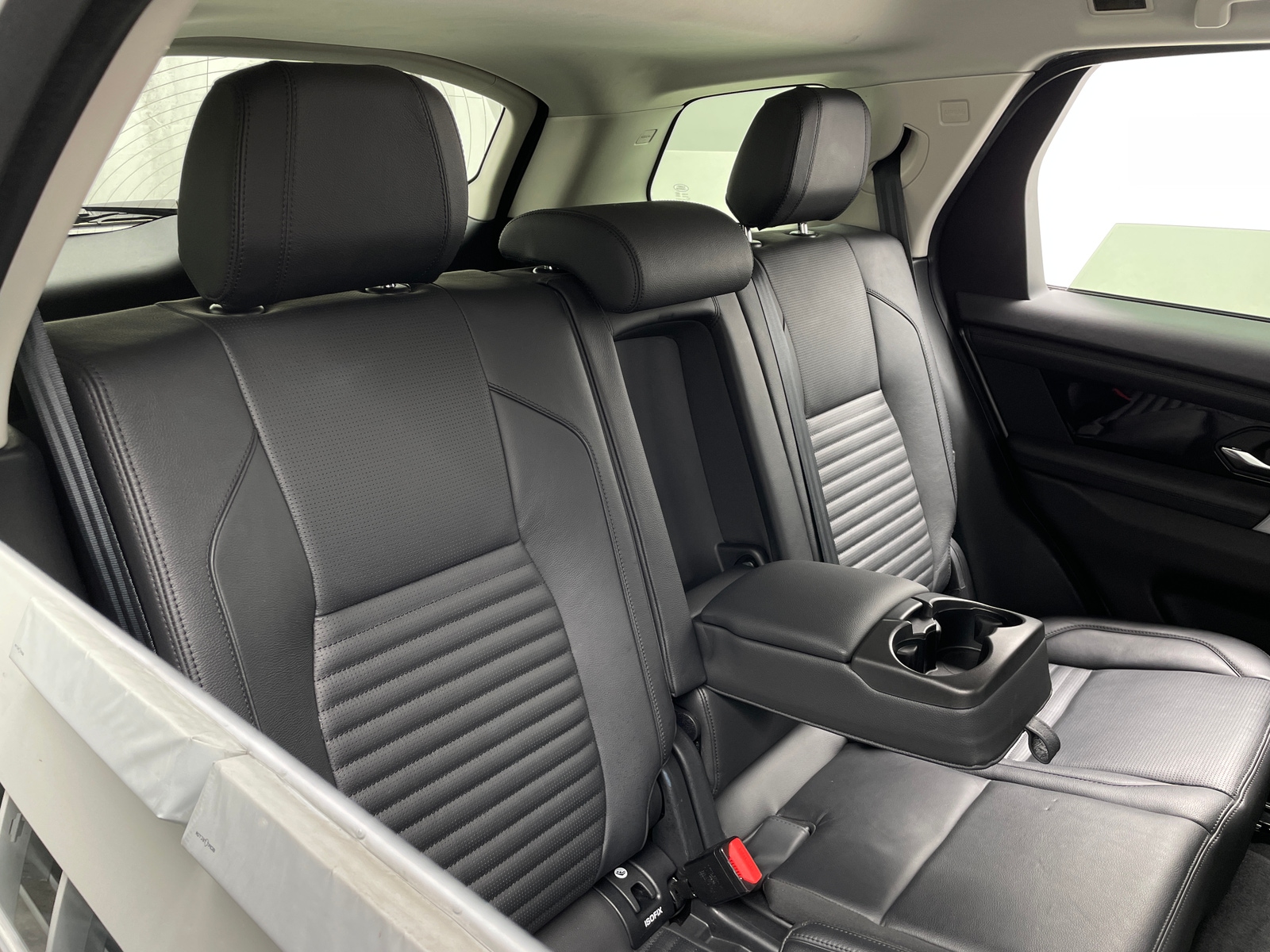 Thumbnail: 2021 Land Rover Discovery Sport - 5