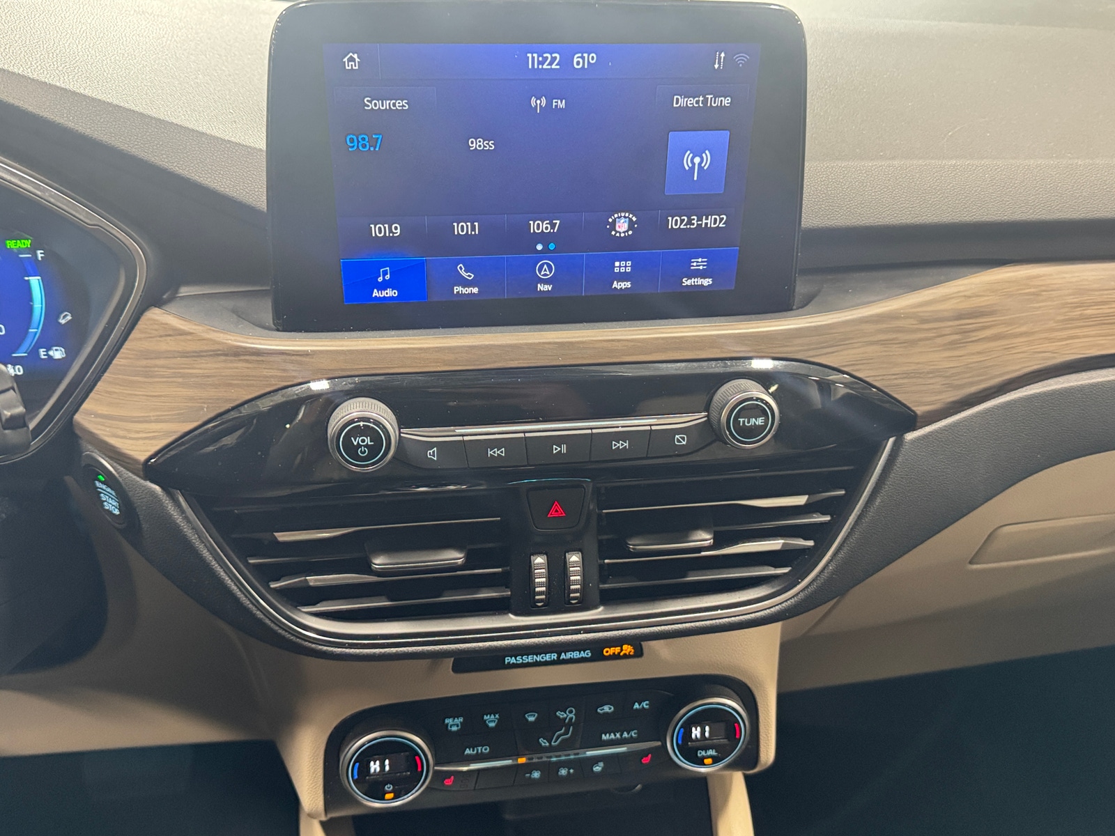 Thumbnail: 2020 Ford Escape - 3