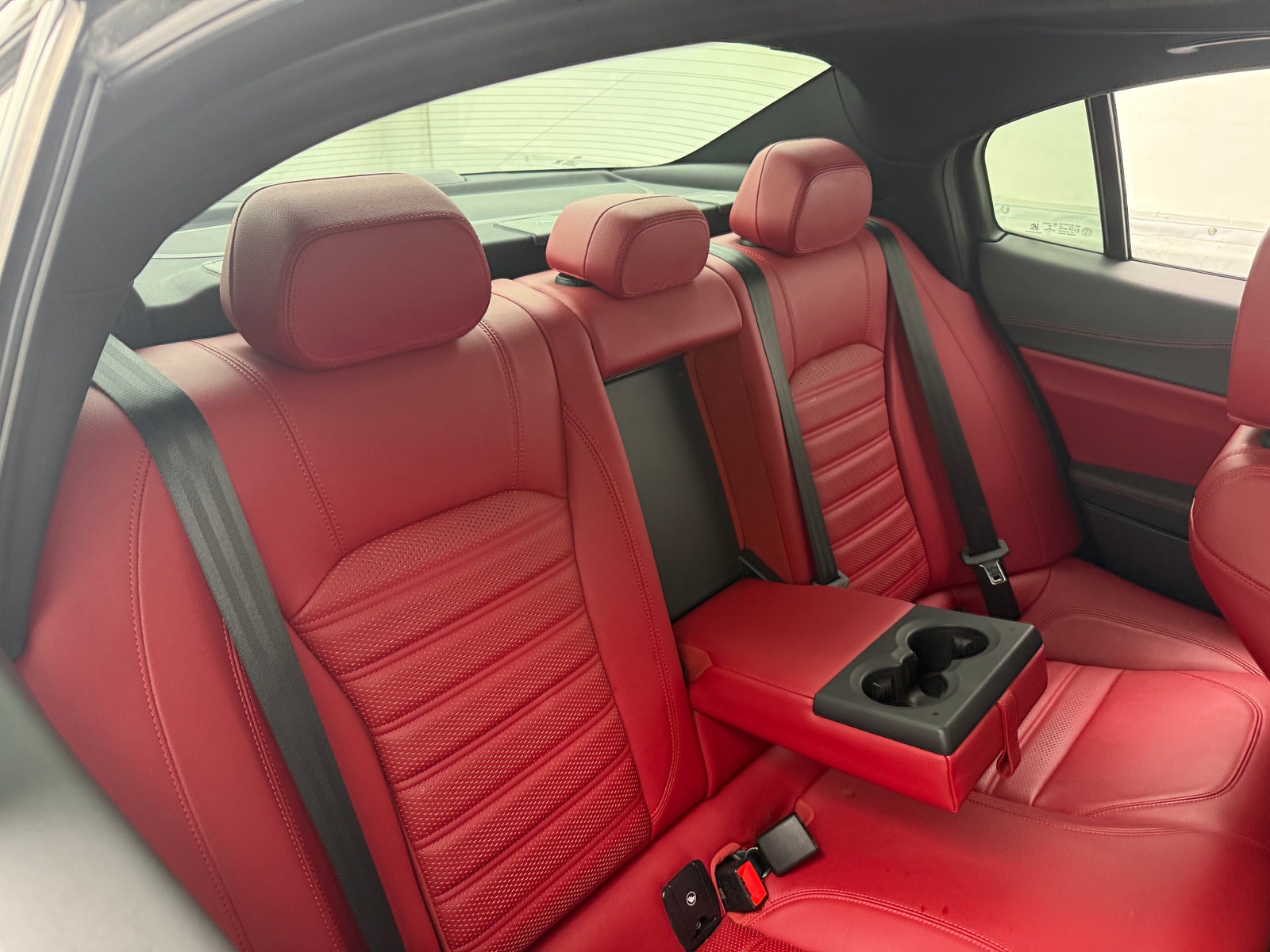 Thumbnail: 2020 Alfa Romeo Giulia - 5