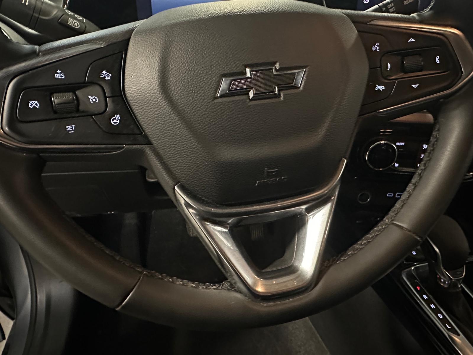 Thumbnail: 2025 Chevrolet Trax - 4