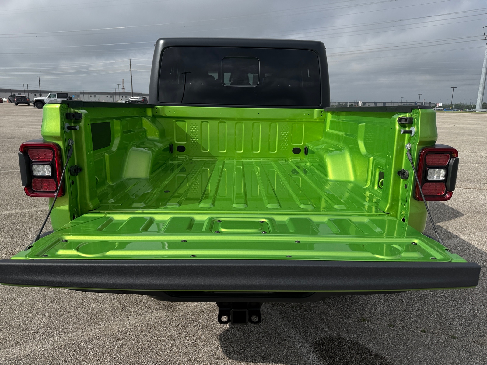 Thumbnail: 2026 Jeep Gladiator - 7