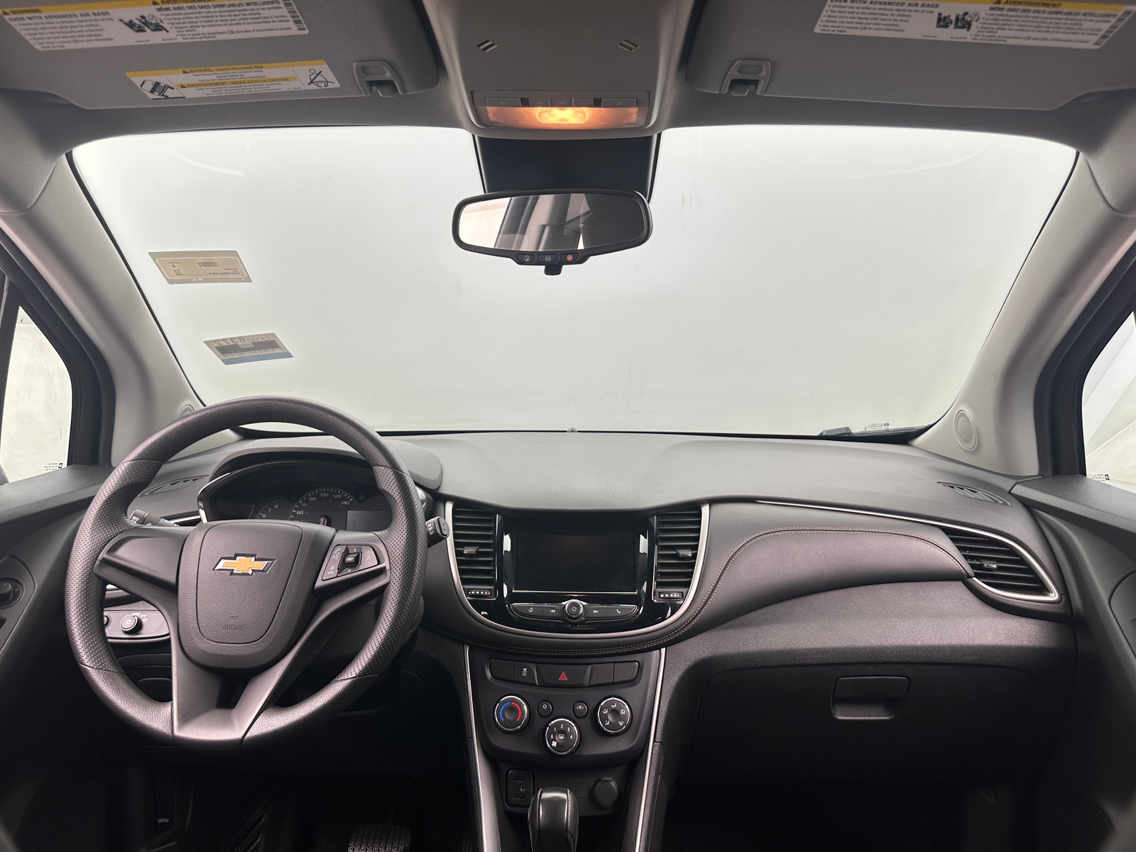 Thumbnail: 2020 Chevrolet Trax - 3