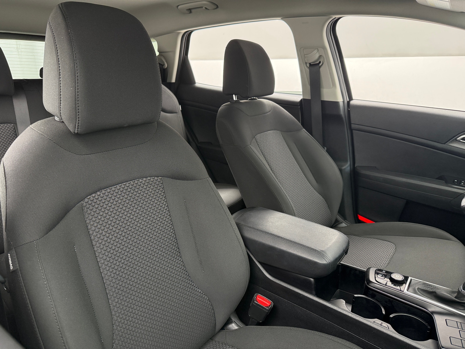 Thumbnail: 2025 Kia Sportage - 2