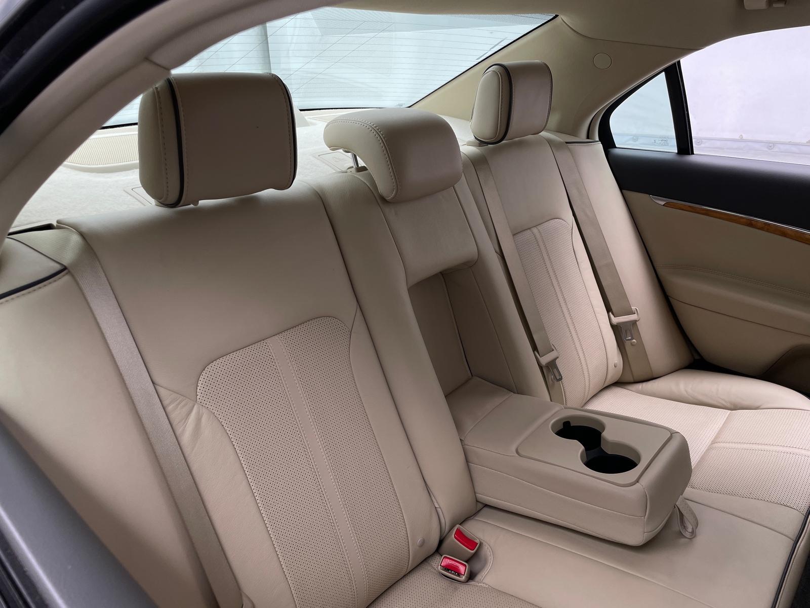 Thumbnail: 2012 Lincoln MKZ - 5