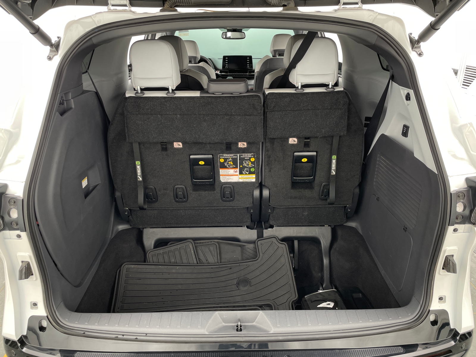 Thumbnail: 2024 Toyota Sienna - 6