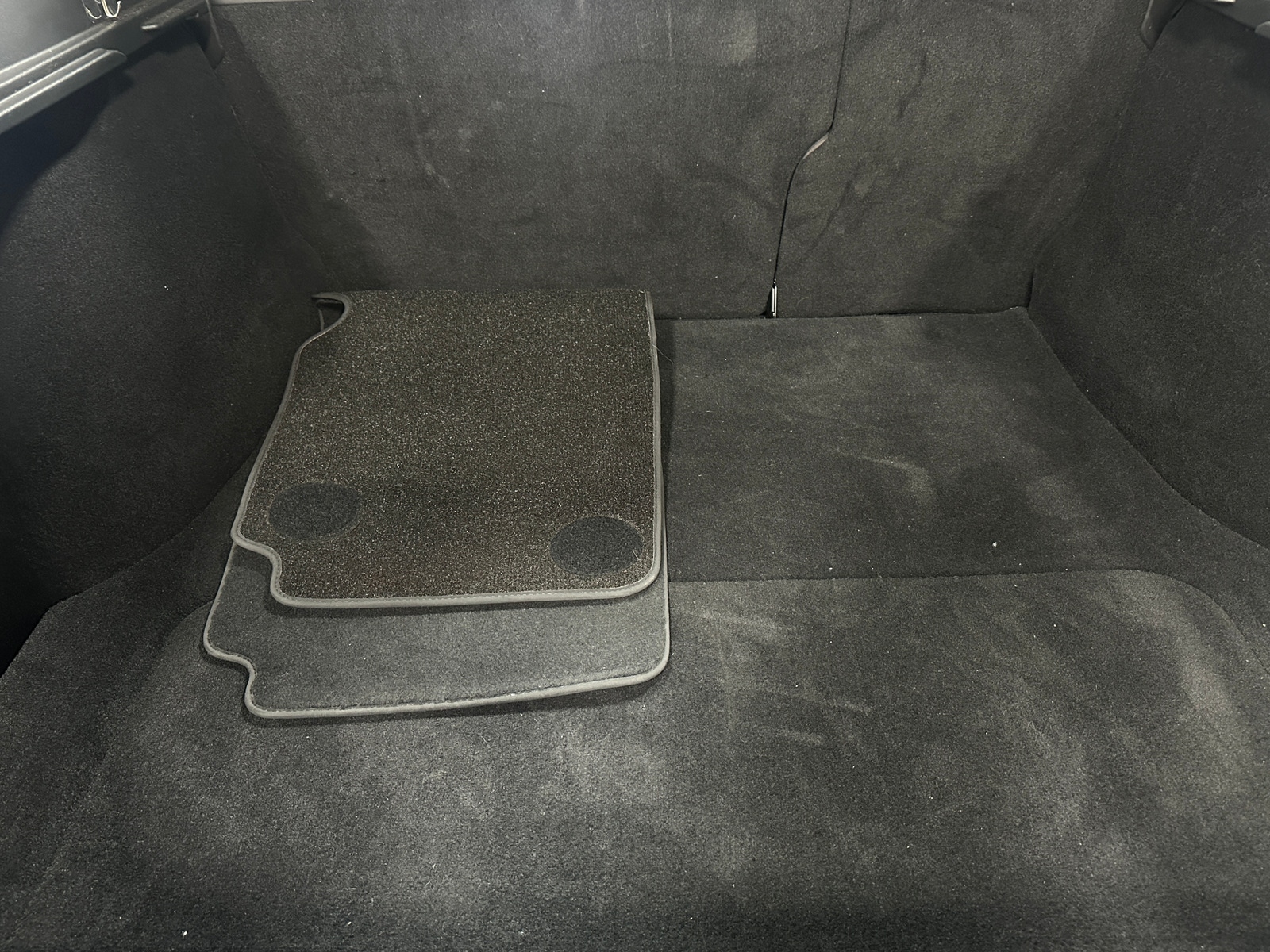 Thumbnail: 2015 Tesla Model S - 6