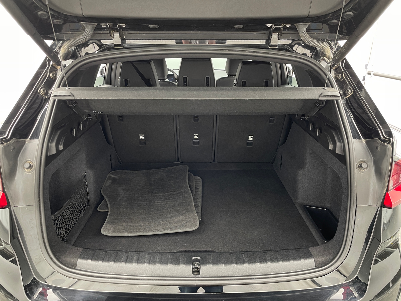 Thumbnail: 2025 BMW X1 - 6