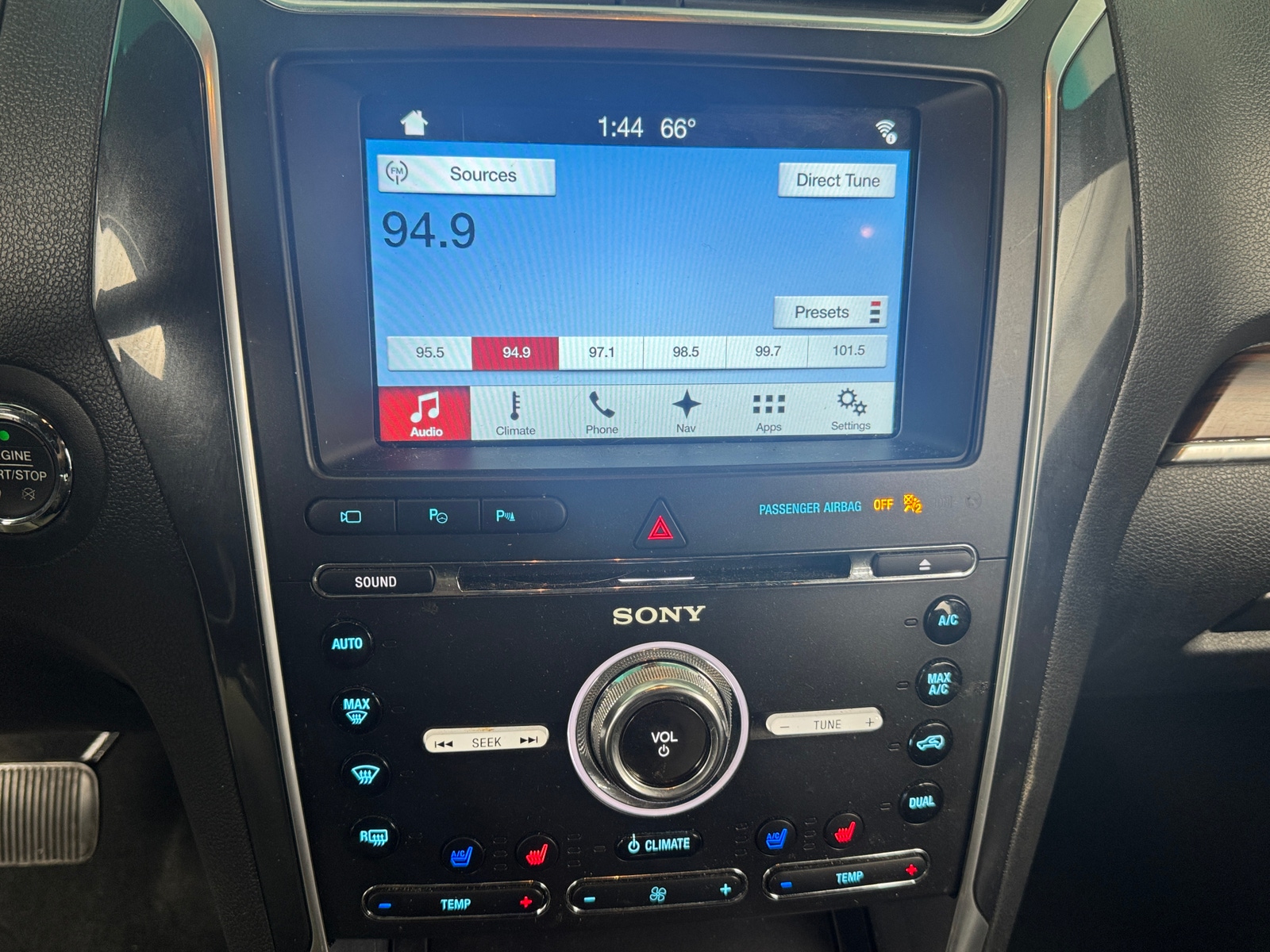 Thumbnail: 2017 Ford Explorer - 3